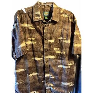 Cabelas Shirt Men’s L Button Up Brown Short Sleeve Fish All Over Print Cotton